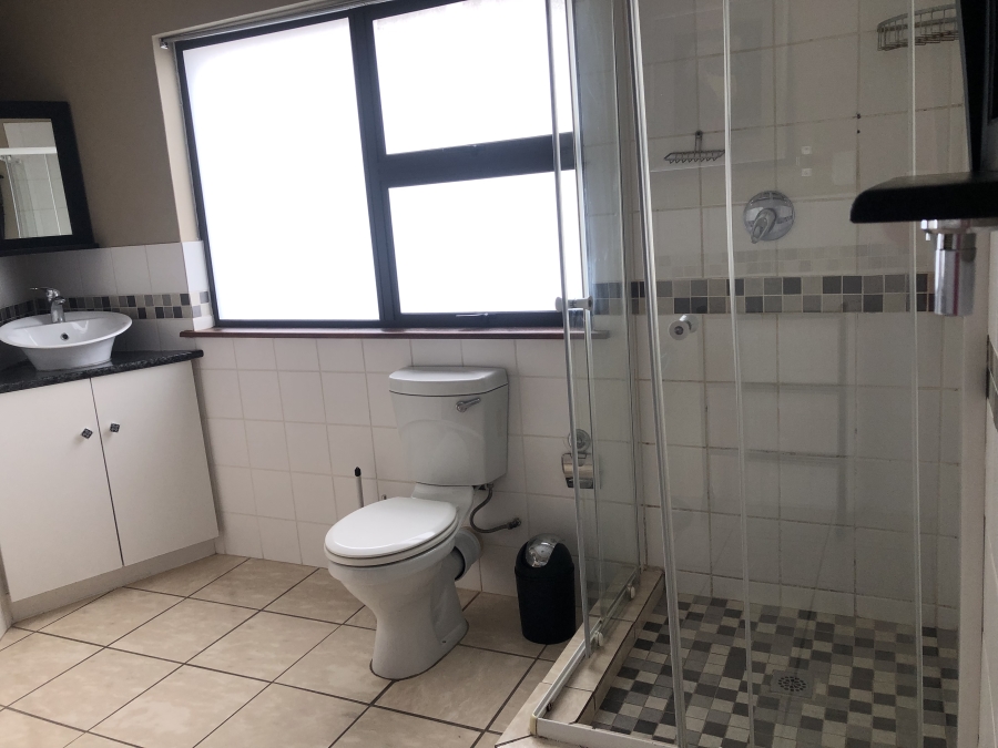 5 Bedroom Property for Sale in Strand North Western Cape